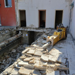 Mit dem Werkzeug wurde die Decke geöffnet